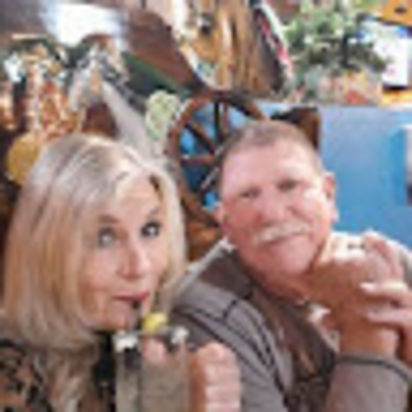 Meet your Posher, Brenda - Picture 1 of 1